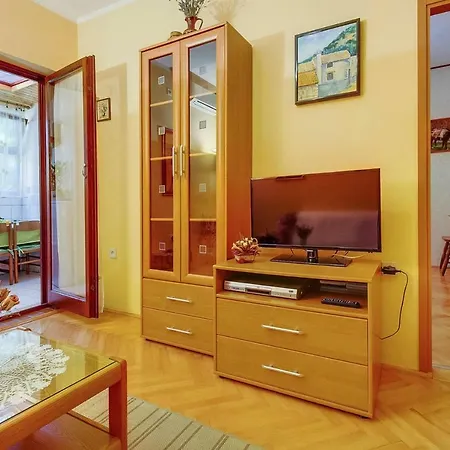 Apartman Losinia 3 - Cin021007-cya